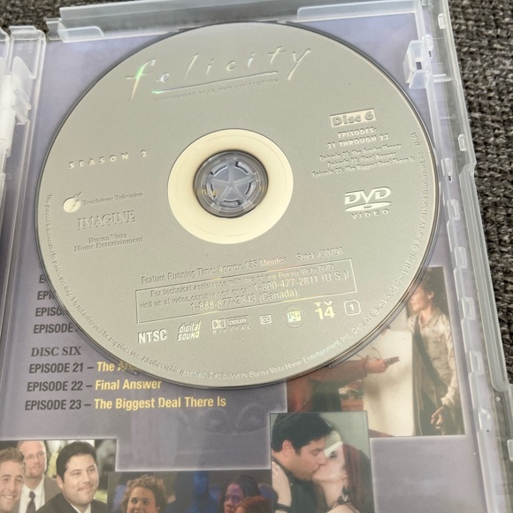 Felicity season Two - Picture 3 of 8